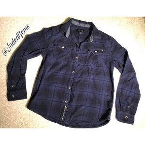 🌵 Lucky Brand blue and black plaid shirt